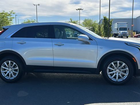 Used 2019 Cadillac XT4 Luxury FWD image 4