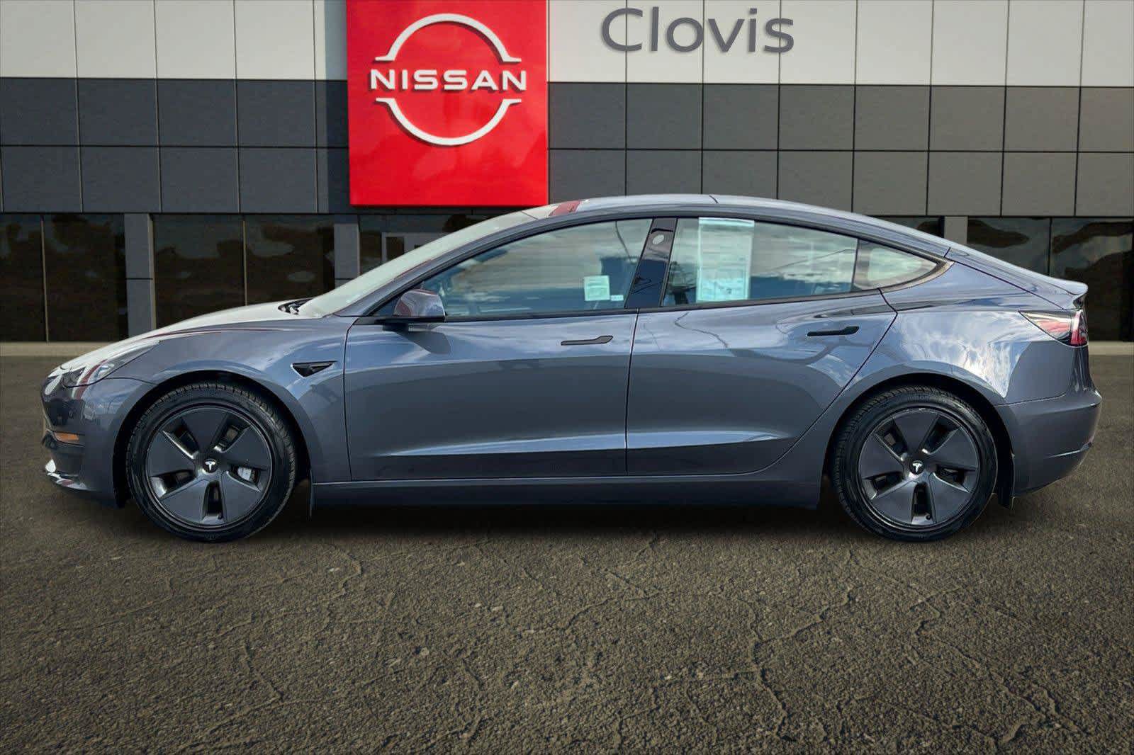 Used 2023 Tesla Model 3 Standard Range RWD image 5