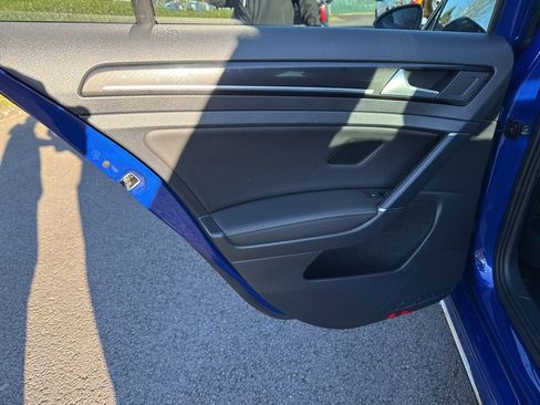 Used 2019 Volkswagen Golf R DCC & Navigation 4Motion image 19