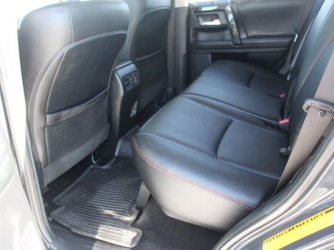 Certified 2024 Toyota 4Runner TRD Off-Road Premium w/ Moonroof Package AWD/4WD image 15