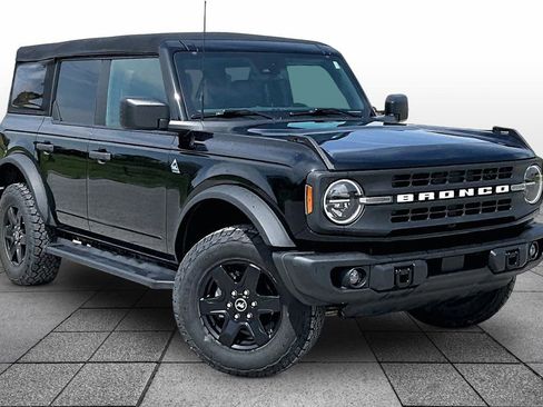 Used 2022 Ford Bronco Black Diamond AWD/4WD image 2