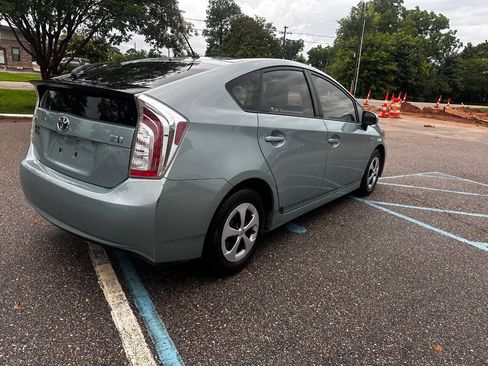 Used 2013 Toyota Prius Two FWD image 5