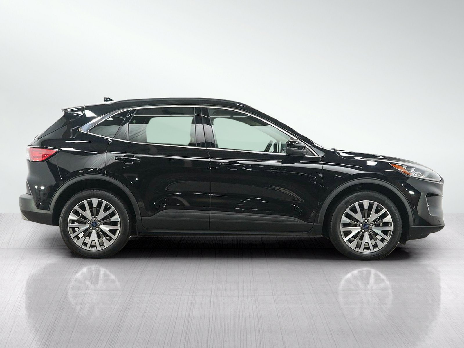 Used 2020 Ford Escape Titanium AWD/4WD image 6