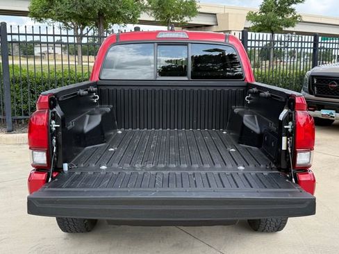 Used 2022 Toyota Tacoma SR w/ SR Convenience Package RWD image 29