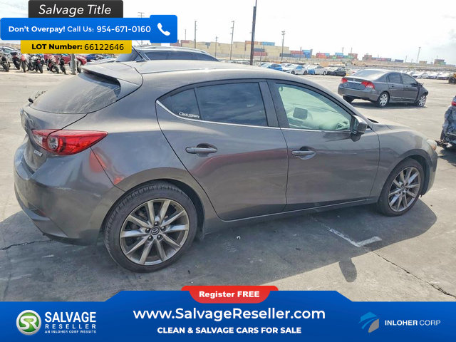 Used 2018 MAZDA MAZDA3 Touring FWD image 4