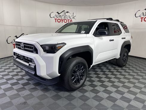 New 2026 Toyota 4Runner SR5 AWD/4WD image 2