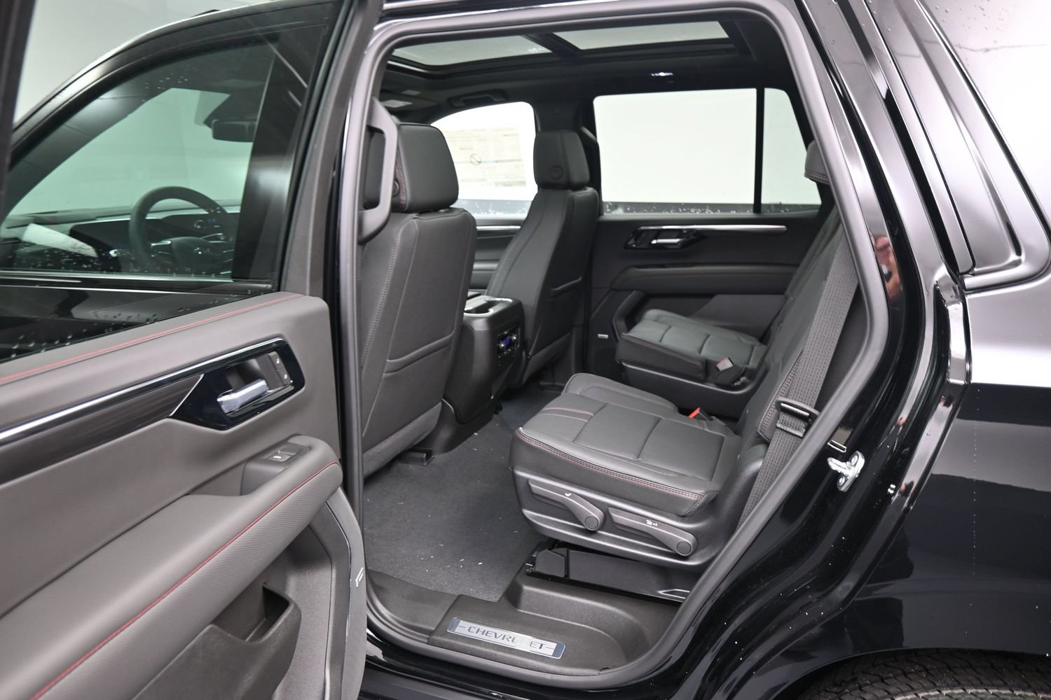 New 2026 Chevrolet Tahoe RST w/ RST Capability Package AWD/4WD image 13