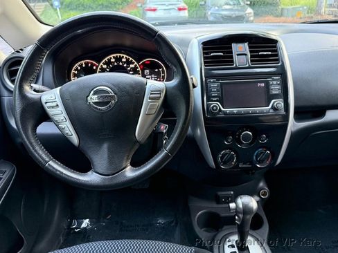 Used 2017 Nissan Versa Note SV FWD image 13