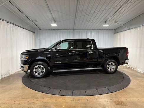 Used 2022 RAM 1500 Laramie AWD/4WD image 2