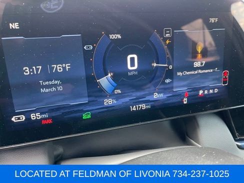 Certified 2024 Chevrolet Equinox EV LT image 8