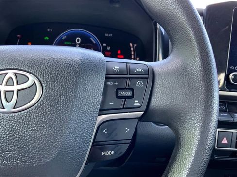 Certified 2025 Toyota Camry LE image 22