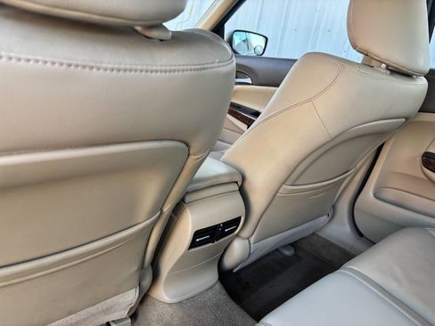 Used 2010 Honda Accord EX-L image 16