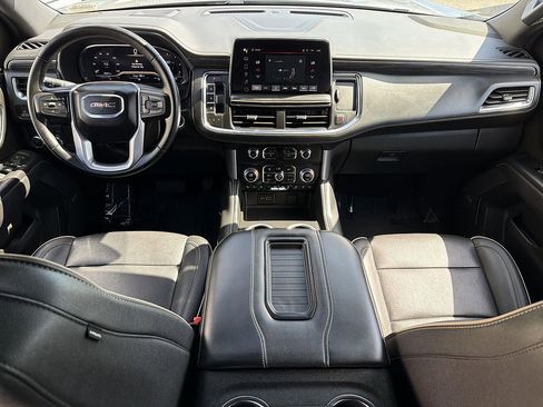 Used 2024 GMC Yukon SLT RWD image 19