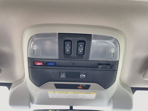 Used 2018 Subaru Crosstrek 2.0i Premium AWD/4WD image 5