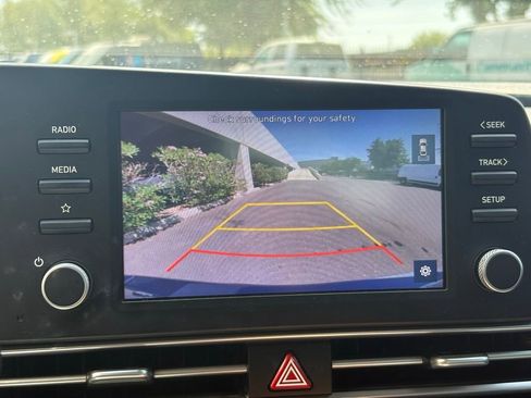 Used 2023 Hyundai Elantra SEL FWD image 14