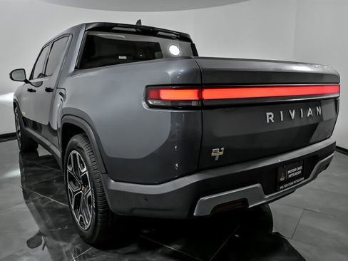 Used 2022 Rivian R1T Launch Edition image 9