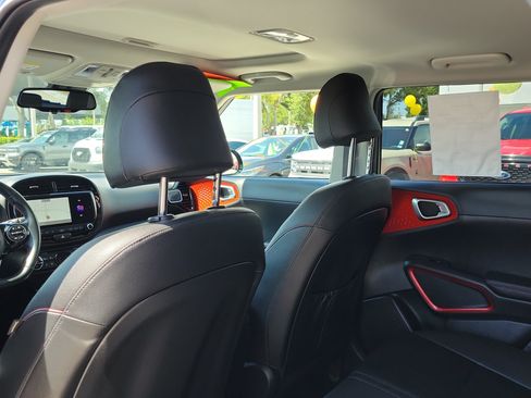 Used 2023 Kia Soul GT-Line FWD image 13