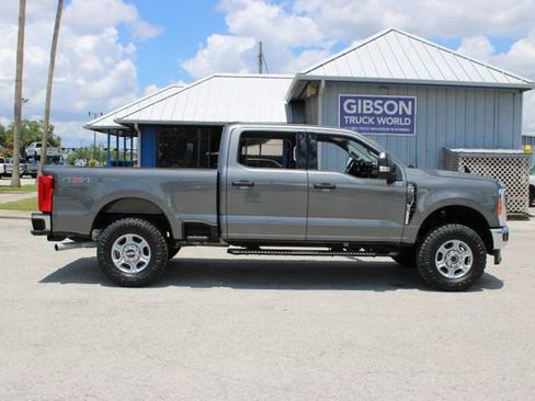 Used 2025 Ford F250 XLT AWD/4WD image 13