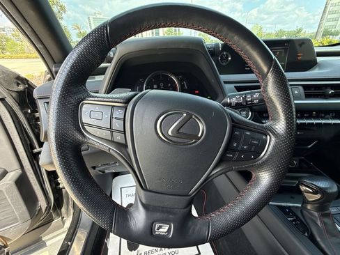 Used 2019 Lexus UX 200 F Sport w/ F Sport Premium Package FWD image 21
