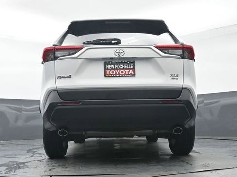Used 2024 Toyota RAV4 XLE image 31