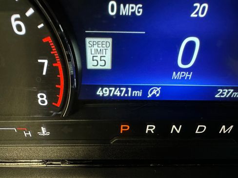 Used 2020 Ford Explorer Limited image 26