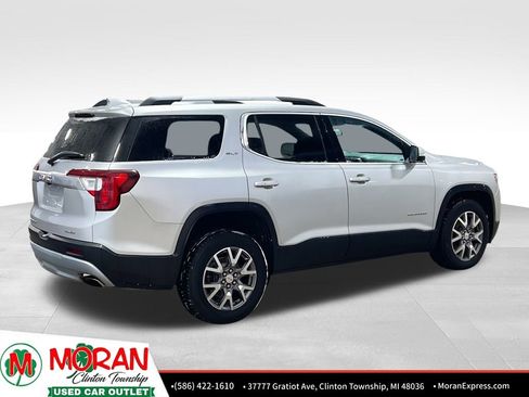 Used 2020 GMC Acadia SLT w/ Driver Alert Package II image 6