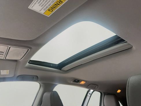 Used 2023 Honda Odyssey EX-L image 22