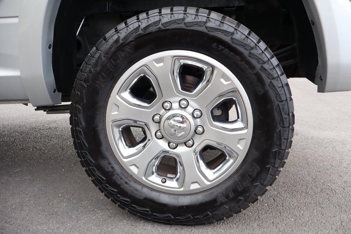Used 2018 RAM 3500 Laramie w/ Sport Appearance Group AWD/4WD image 41