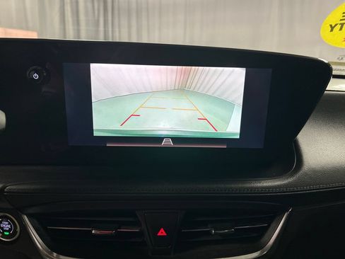 Used 2024 Buick Encore GX Preferred FWD image 18