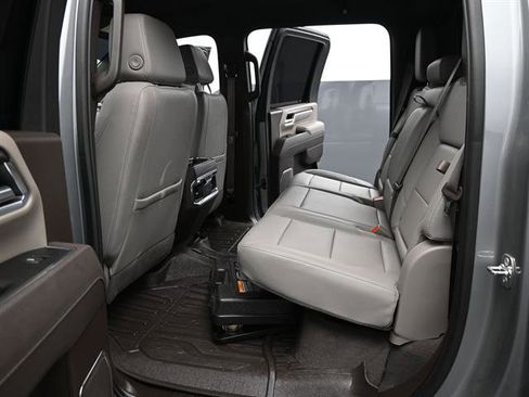 Used 2025 GMC Sierra 2500 SLT w/ SLT Premium Package AWD/4WD image 17