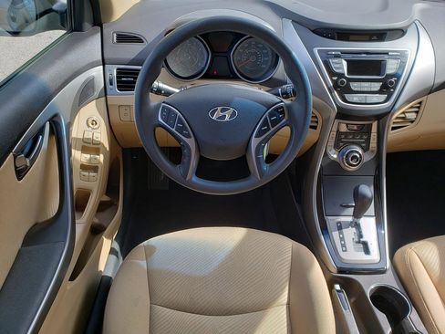 Used 2013 Hyundai Elantra GLS w/ Preferred Pkg FWD image 13
