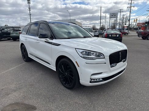 Used 2022 Lincoln Aviator Reserve w/ Equipment Group 201A image 7