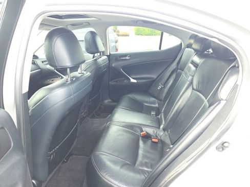 Used 2011 Lexus IS 250 AWD image 27
