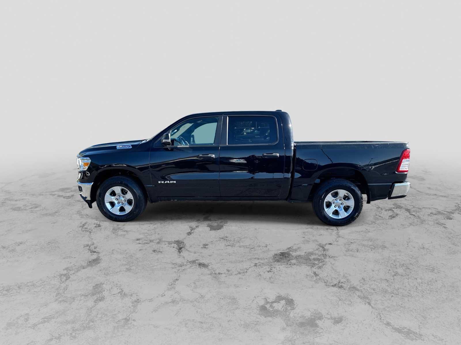 Used 2023 RAM 1500 Big Horn AWD/4WD image 5