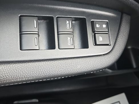 Used 2023 Honda Passport EX-L image 11