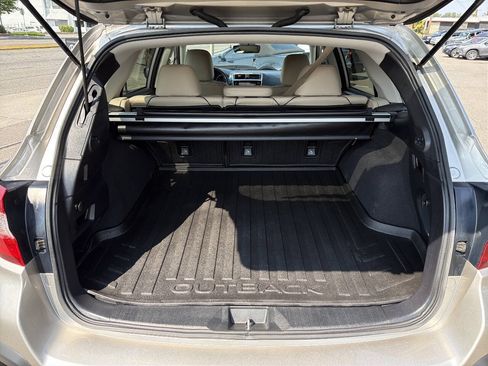 Used 2018 Subaru Outback 2.5i Limited AWD/4WD image 7
