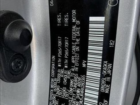 Used 2024 Toyota 4Runner SR5 image 22