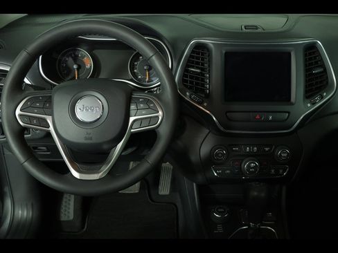 Used 2022 Jeep Cherokee Latitude Lux image 25