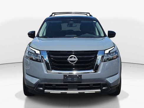 Used 2023 Nissan Pathfinder SL w/ SL Premium Package AWD/4WD image 9