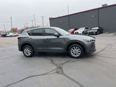 Used 2023 MAZDA CX-5 AWD 2.5 S w/ Select Package image 4