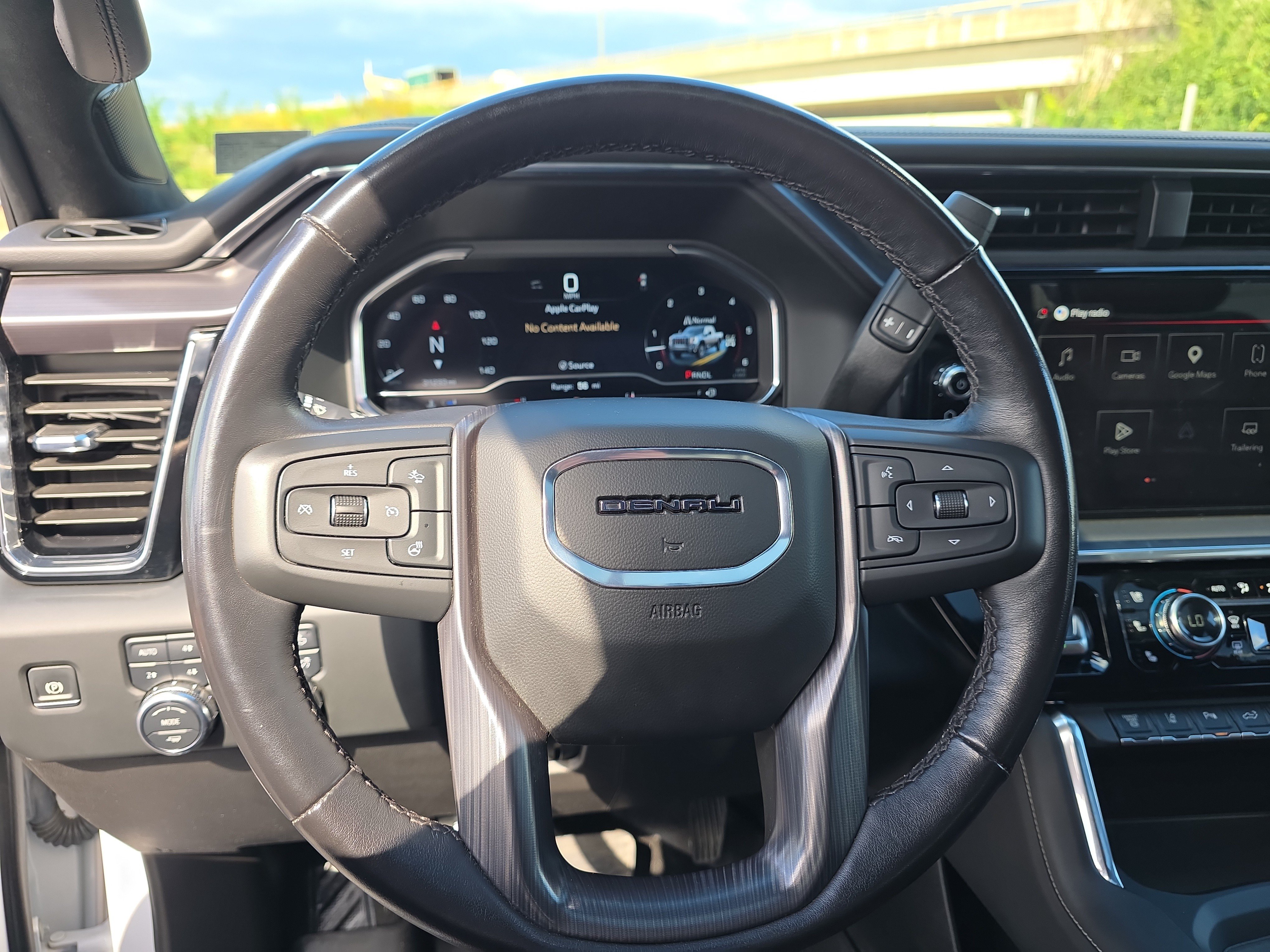 Used 2025 GMC Sierra 2500 Denali Ultimate w/ Max Trailering Package AWD/4WD image 18