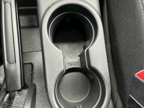 Used 2015 Jeep Wrangler Sport AWD/4WD image 45