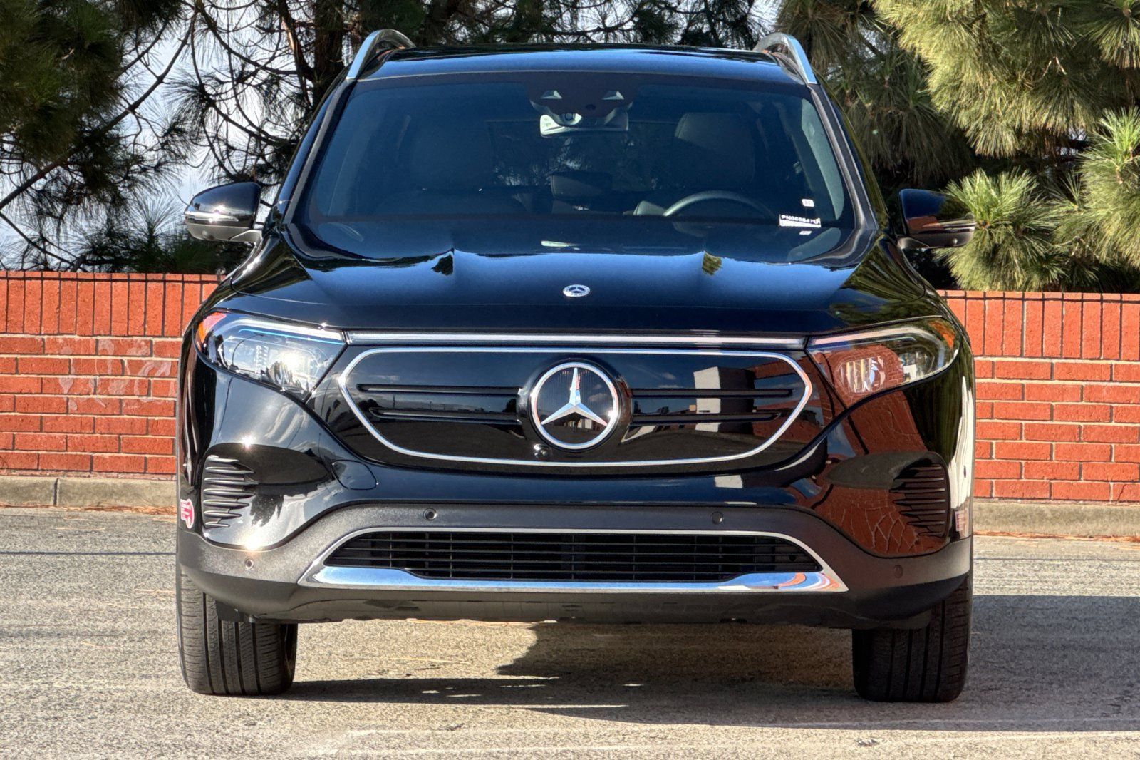 Certified 2023 Mercedes-Benz EQB 300 4MATIC image 9