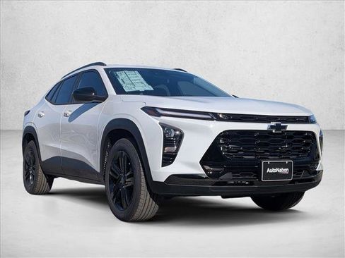 New 2026 Chevrolet Trax ACTIV w/ Sunroof Package image 3