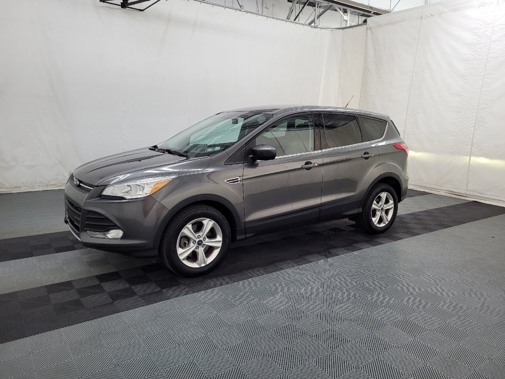 Used 2015 Ford Escape SE FWD image 2