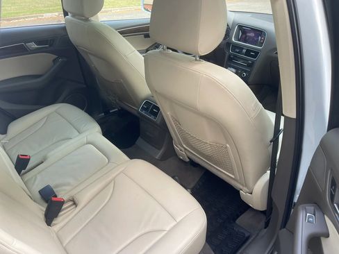 Used 2017 Audi Q5 2.0T Premium Plus w/ Technology Package image 13