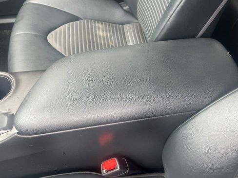 Used 2023 Toyota Camry SE FWD image 23