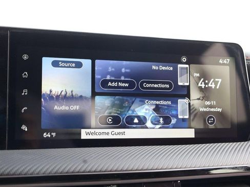 New 2025 Nissan Kicks SR image 13