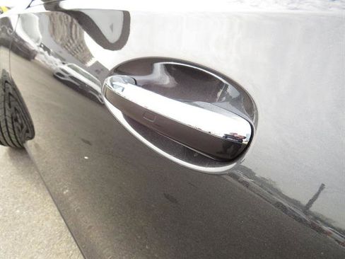 Used 2025 Mercedes-Benz C 300 4MATIC Sedan image 30