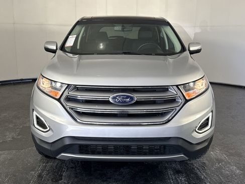 Used 2017 Ford Edge Titanium w/ Equipment Group 301A image 4